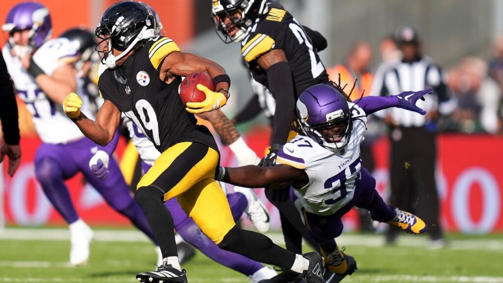 Steelers' Calvin Austin being evaluated in Dublin hospital after suffering shoulder injury in win over Vikings