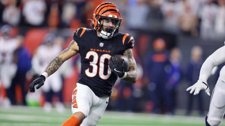 Fantasy Football Week 1 lineup decisions: Who to start, who to sit, must-start plays, FLEX plays and more