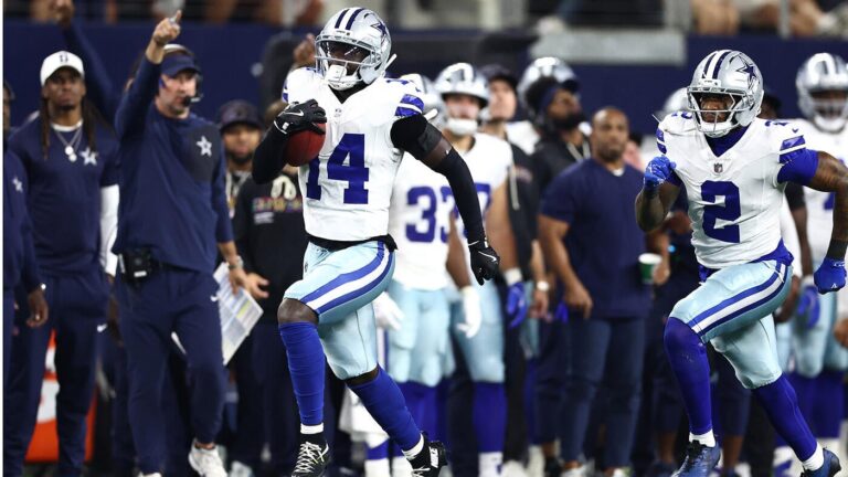Cowboys got a rare two-point play that helped lead to tie with Packers: How the bizarre scoring play happened
