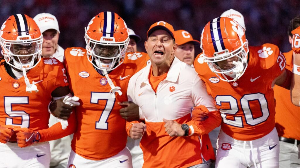 Dabo Swinney has plenty in common with Mike Gundy. It's not too late to change