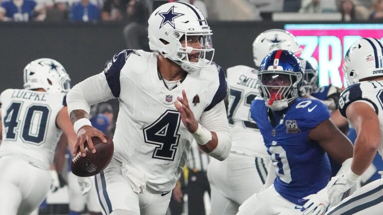 Cowboys vs. Eagles NFL props, odds, SportsLine Machine Learning Model AI predictions, Kickoff Game SGP picks