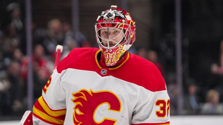 Dustin Wolf contract: Flames sign star goaltender to seven-year, $52.5 million extension
