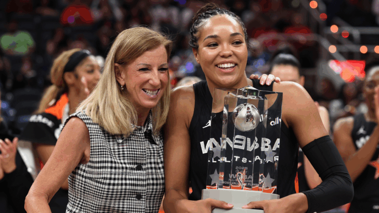 WNBA players back Napheesa Collier after she calls out Cathy Engelbert and the league: '10/10. No notes!'