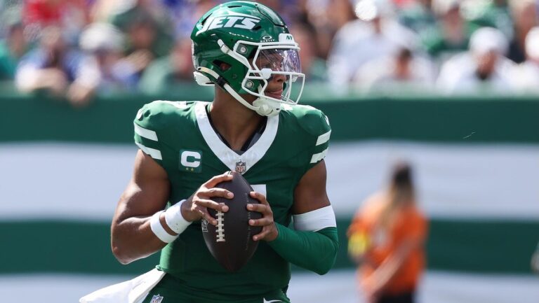 Jets rule QB Justin Fields out for Week 3 against Buccaneers due to concussion, Tyrod Taylor to start