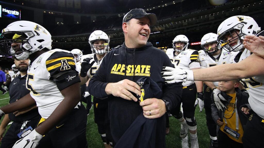 LOOK: UCF to honor late OL coach Shawn Clark with helmet sticker for remainder of 2025 season