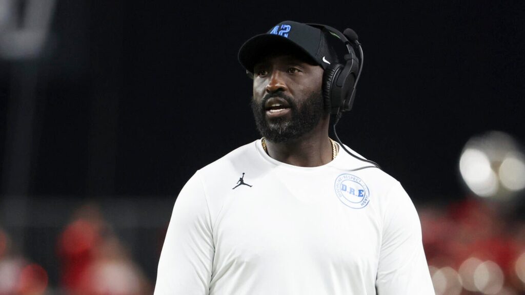 New Mexico stuns UCLA, dropping Bruins to 0-3 in Year 2 under DeShaun Foster as buyout chatter heats up