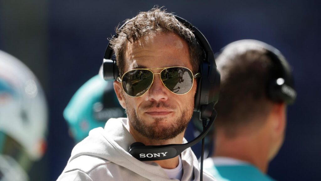 Dolphins' Week 1 disaster 'definitely not all on' Tua Tagovailoa despite two interceptions, Mike McDaniel says