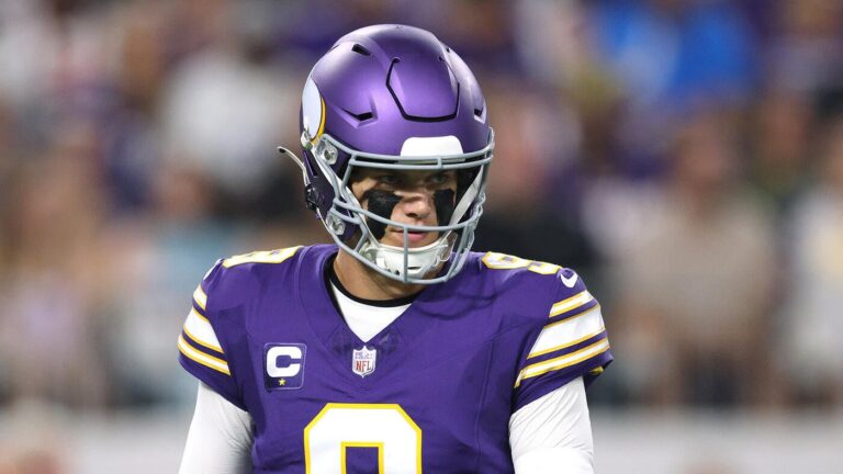 J.J. McCarthy injury: Ankle sprain could sideline Vikings' second-year QB for up to a month in another setback