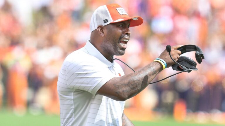 ACC fines Syracuse $25,000 for faking injuries in win over Clemson