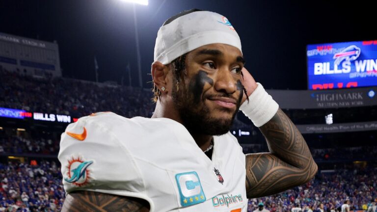Dolphins' Tua Tagovailoa, Mike McDaniel say 'no moral victories' despite improved effort in loss to Bills