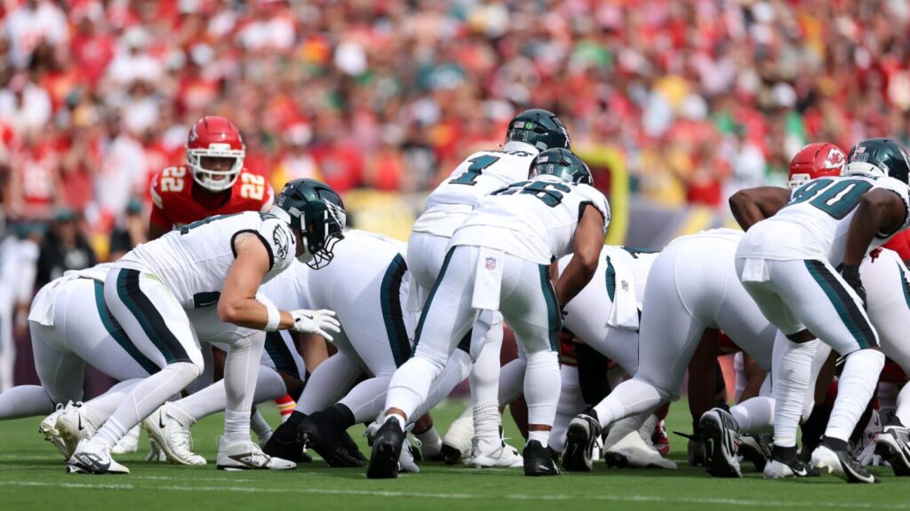 NFL instructs refs to keep eagle eye on Tush Push, QB sneaks after controversial Week 2