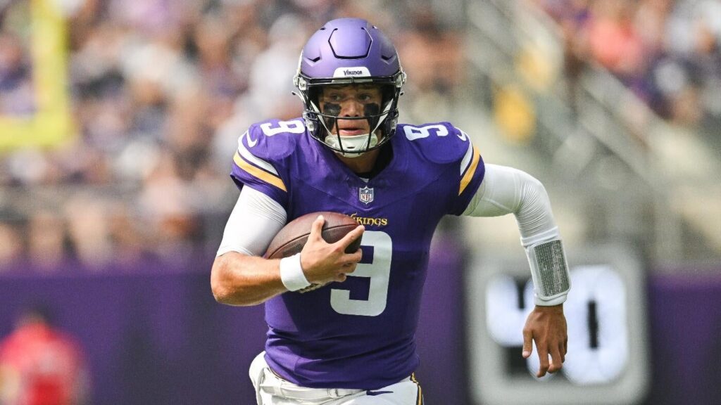 Monday Night Football prediction, odds, line, spread: Vikings vs. Bears picks by expert on 63-32 run