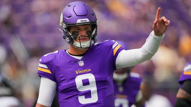 Bears vs. Vikings prediction: Ben Johnson era starts in Chicago; J.J. McCarthy makes his NFL debut