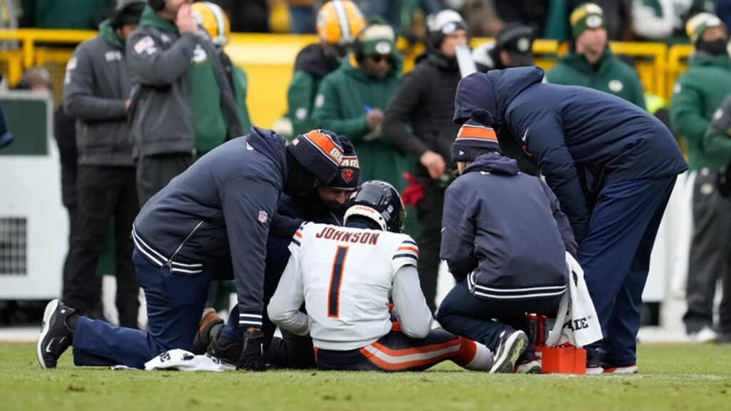 Bears CB Jaylon Johnson (groin) out indefinitely while team considers whether surgery is necessary, per report