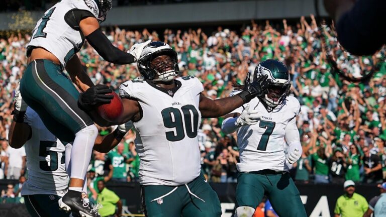 Inside Jordan Davis' blocked FG, historic walk-off TD for Eagles in stunning comeback win vs. Rams