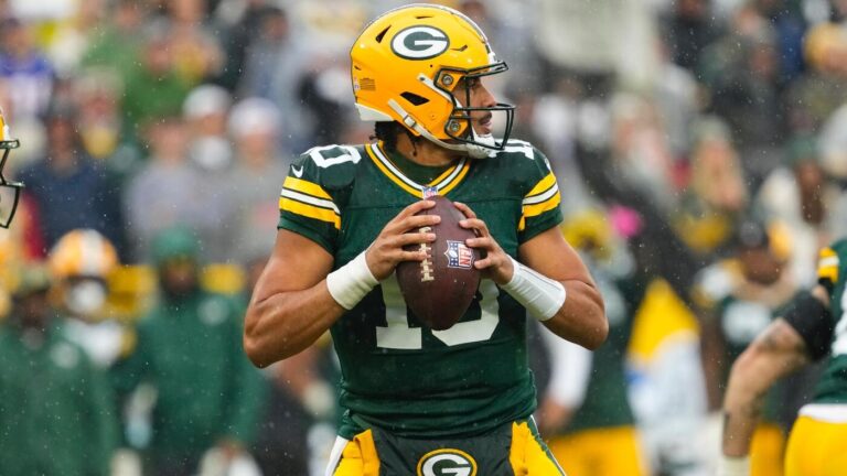 Last minute best bets for NFL Week 4: Jordan Love takes over Micah Parsons' return to Dallas, Chiefs tumble