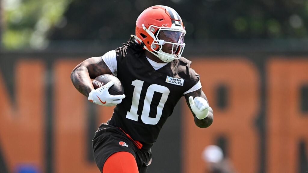 Browns sign Quinshon Judkins to contract after battery charge dropped; RB will not play in season opener