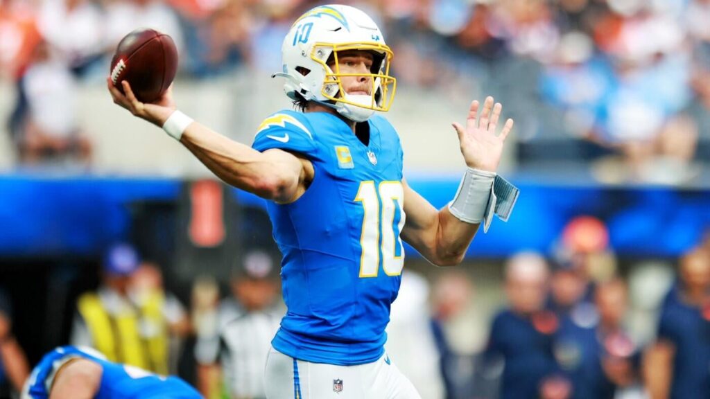 2025 Week 5 NFL score predictions, bets, odds, picks today: Expert reveals exact scores for all 14 matchups