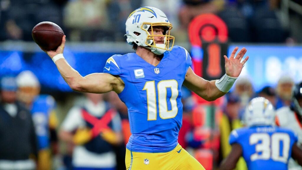 Week 4 NFL odds, lines, betting picks, spreads: 2025 predictions: Model likes Chargers and Bears