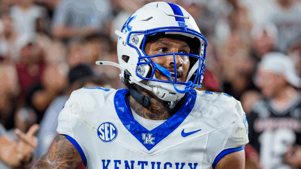 WATCH: Seth McGowan hits LaNorris Sellers' grandfather with football after TD, Kentucky RB issues apology