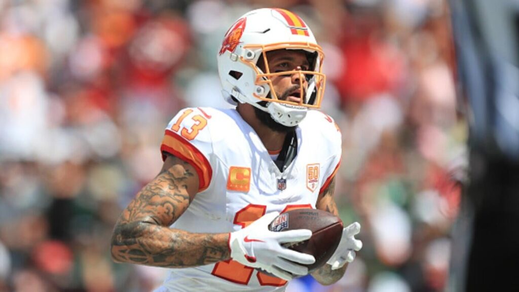 Mike Evans injury: Buccaneers WR expected to miss multiple games with hamstring injury, per report