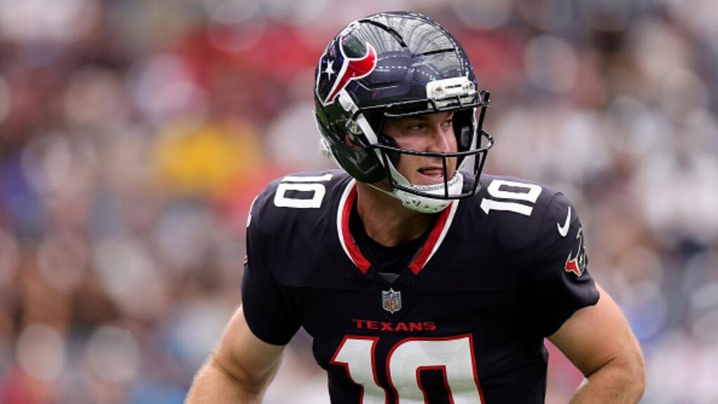 Davis Mills contract: Texans agree to one-year, $7 million extension with backup QB, per report