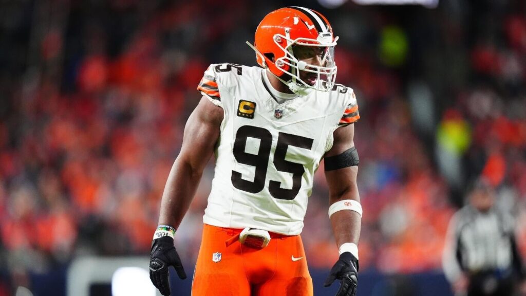 Myles Garrett injury: Browns star pass rusher misses practice as opener vs. Bengals approaches