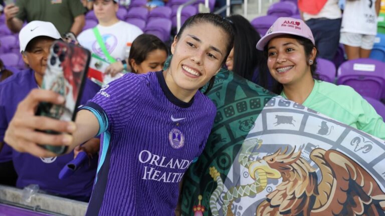 NWSL Team of the Week: Orlando's Jacqueline Ovalle introduces herself; Savannah DeMelo earns honorary spot