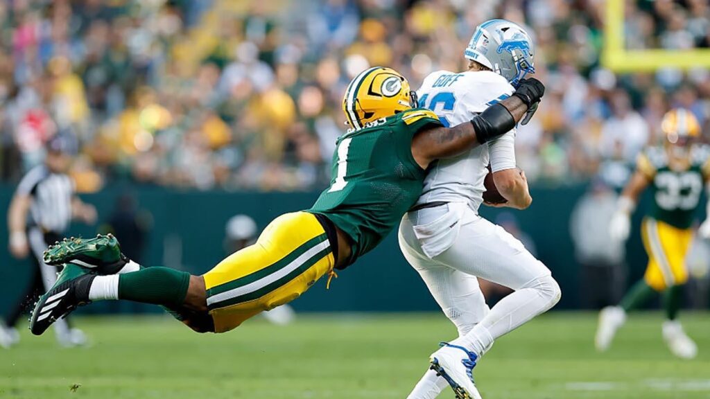 WATCH: Micah Parsons records first sack with Packers, chases down Lions' Jared Goff