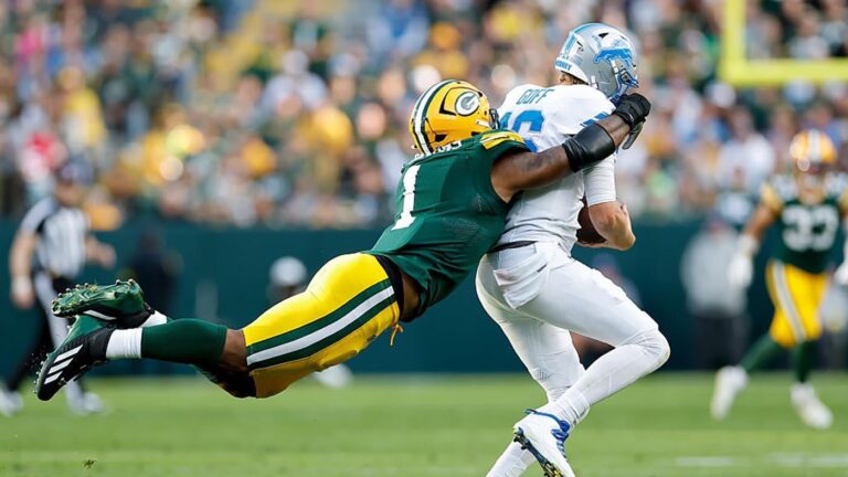 WATCH: Micah Parsons records first sack with Packers, chases down Lions' Jared Goff
