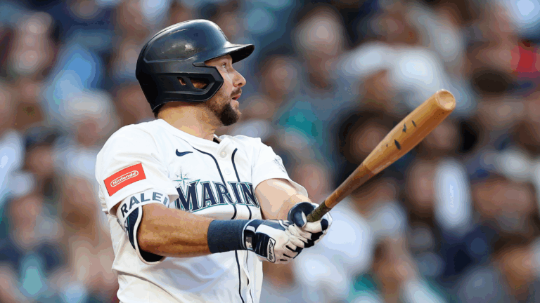 WATCH: Mariners catcher Cal Raleigh ties Mickey Mantle's switch-hitter home run record with No. 54