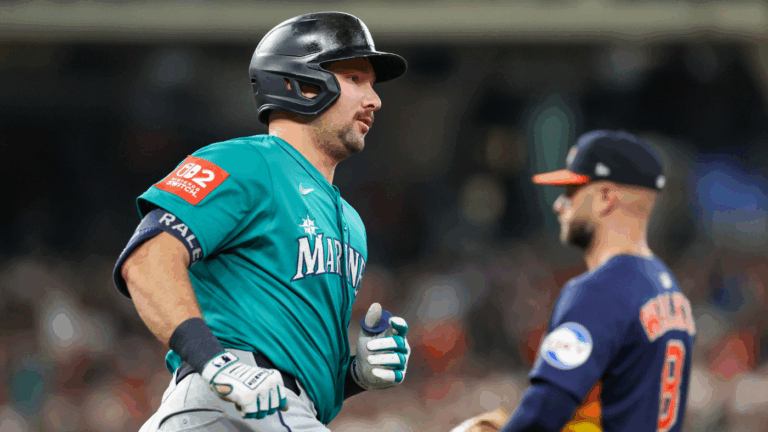 Mariners sweep Astros, Cal Raleigh homers again as Seattle takes control of AL West amid MLB playoff race