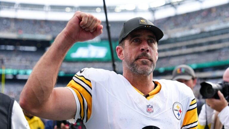 Steelers overreactions from Week 1 win: Aaron Rodgers still elite? Is the run defense still horrible?