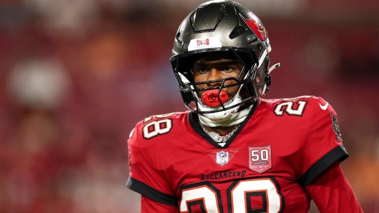 Shilo Sanders works out for 49ers: Son of Deion Sanders among six players brought in for tryout