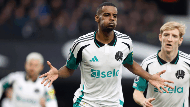 Alexander Isak to Liverpool kicks off busy deadline day; Randall Kolo Muani to Tottenham among mass of deals