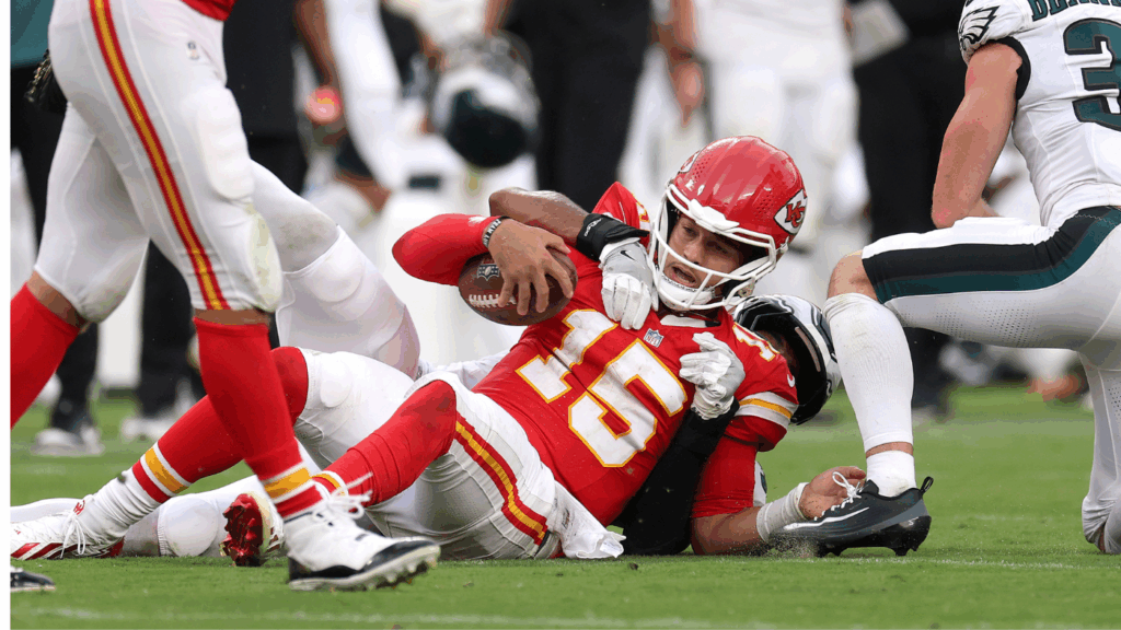 Patrick Mahomes, Chiefs fall to 0-2; Joe Burrow sidelined with turf toe; Terence Crawford beats Canelo Alvarez