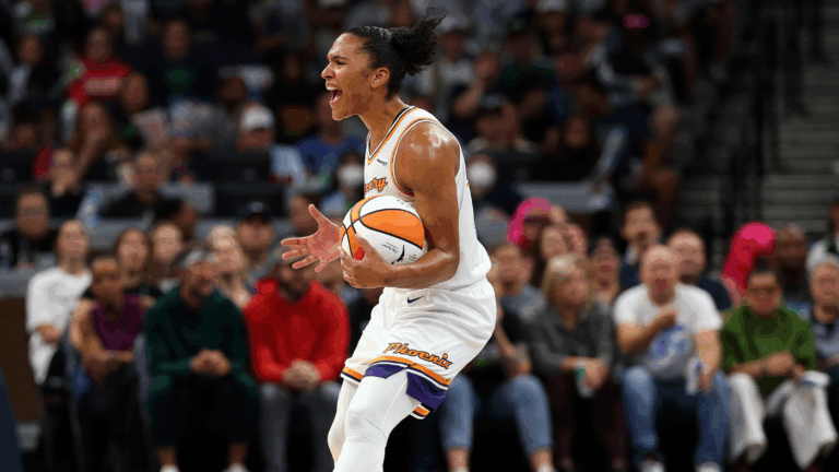 WNBA semifinals: Mercury overcome 20-point deficit to steal Game 2 over Lynx in overtime thriller, tie series
