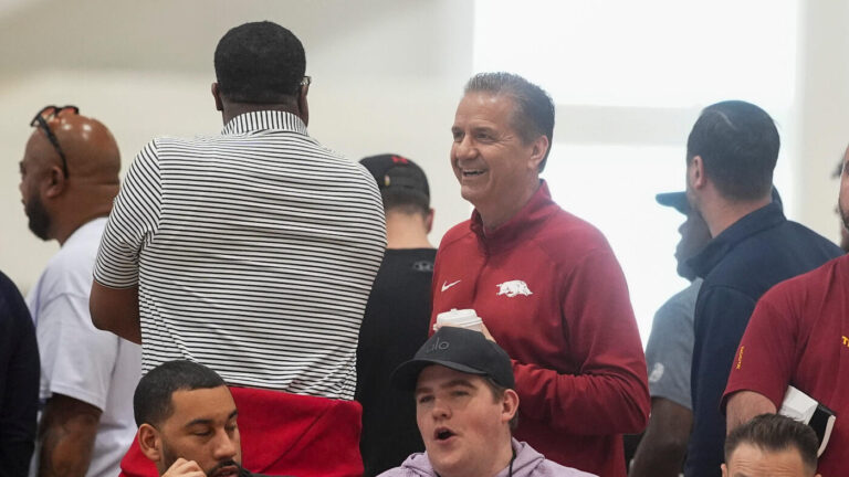 John Calipari bringing Arkansas to face Memphis will finally let Tiger fans celebrate his great nine-year run