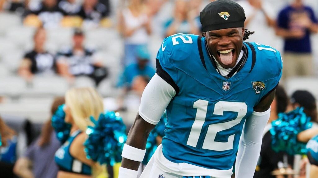 Travis Hunter listed as starting wide receiver, second-string cornerback on Jaguars Week 1 depth chart