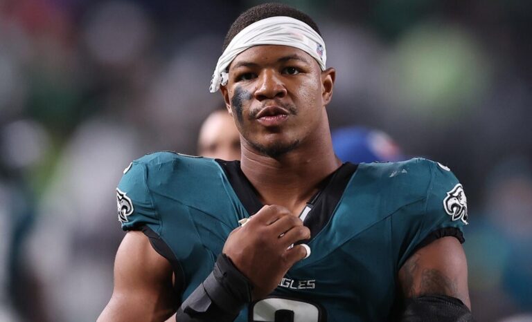 Eagles place Nolan Smith on injured reserve, Philadelphia pass rusher hampered by triceps