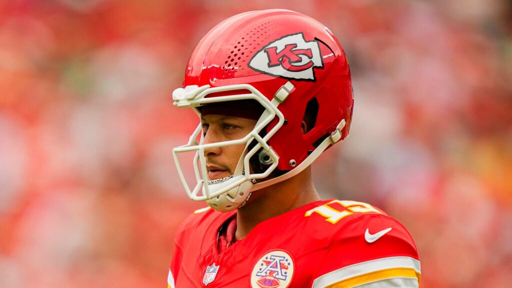 Patrick Mahomes increases sense of urgency amid Chiefs' 0-2 start, embraces challenge: 'What an opportunity'