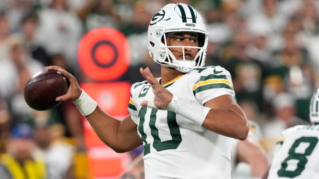 NFL longshot picks, Week 3, 2025 odds, player props, predictions: Model backs Packers win by 15+, Adam Thielen