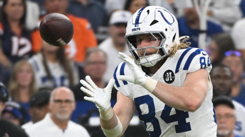 Top NFL player prop expert's best bets for Week 3 include backing Tyler Warren