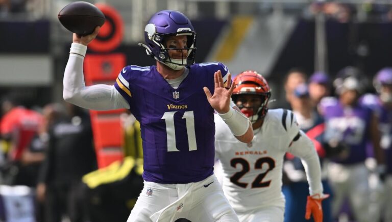 NFL Week 4 picks, odds: Carson Wentz and the Vikings defeat Steelers, Broncos blast Bengals