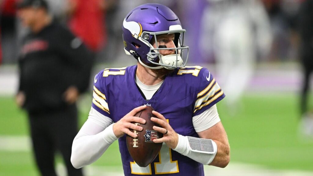 Vikings' Carson Wentz drawing rave reviews as he prepares for his first meaningful start in nearly three years