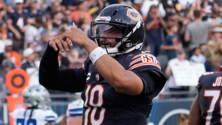 Matt Eberflus finally unlocks Caleb Williams' potential as Bears QB torches ex-coach's Cowboys defense