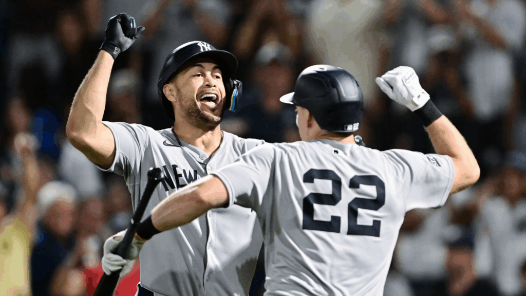 2025 MLB playoff picture: Baseball standings, postseason projections, odds as regular season enters last month