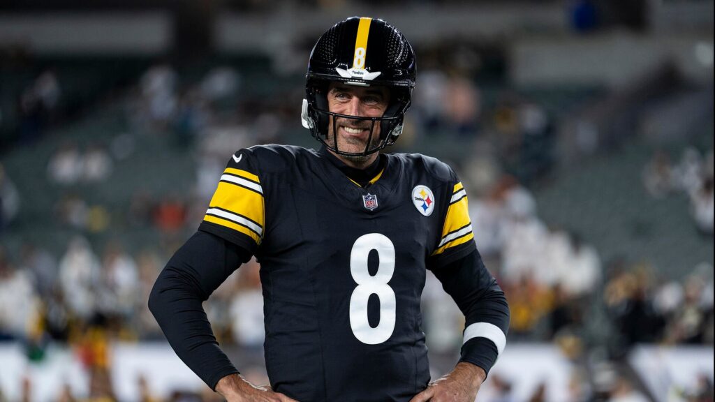 Will Aaron Rodgers start for Steelers in 2026? Team enjoying hot start, 'open' to another year with veteran QB