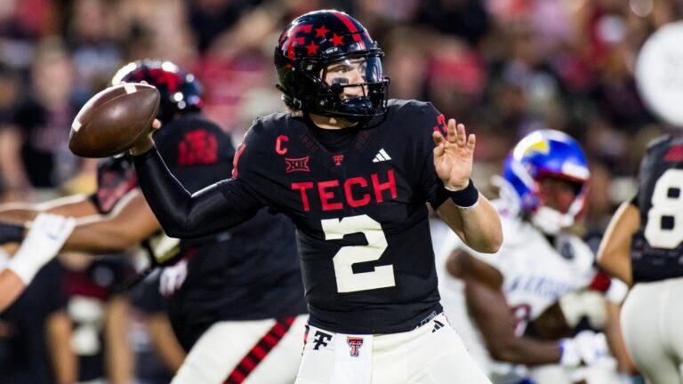 Behren Morton injury: Texas Tech quarterback ruled out of game vs. Kansas after pass rusher falls on leg