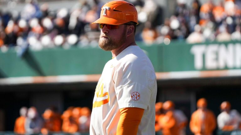 Tennessee promotes Josh Elander to baseball coach, quickly filling vacancy left by Tony Vitello